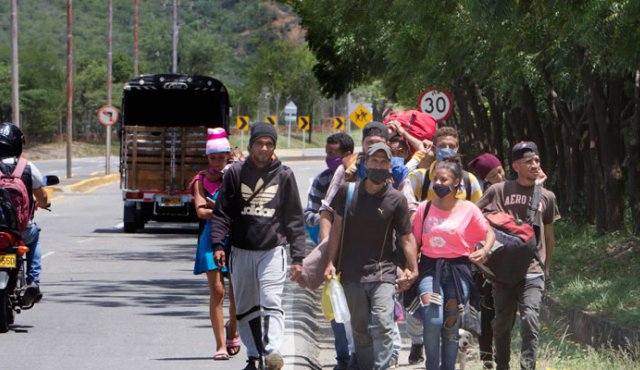 Asalto - Venezuela un estado fallido ? - Página 19 Migrantes-25